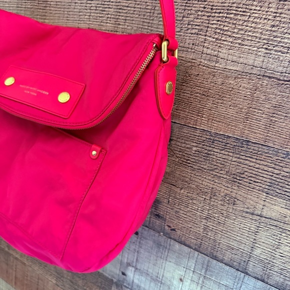 Marc By Marc Jacobs Large Pink Nylon Crossbody Bag - Picture 6 of 13